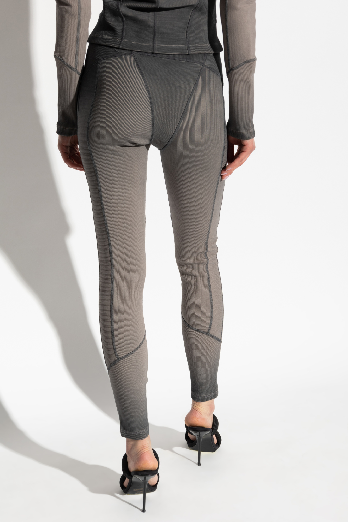 YENN【美品】 FRONT SLIT LEGGINGS / 38 Spliced Colorblock Shine Legging in Melt - Black – Carbon38